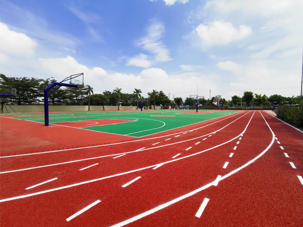籃球場塑膠跑道