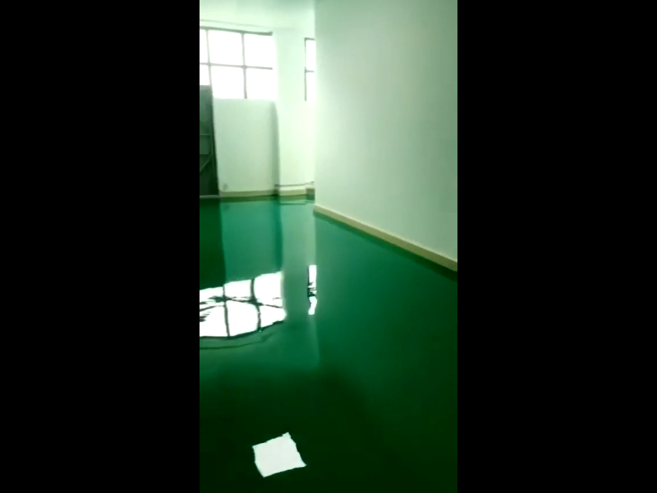 環氧樹脂地坪漆